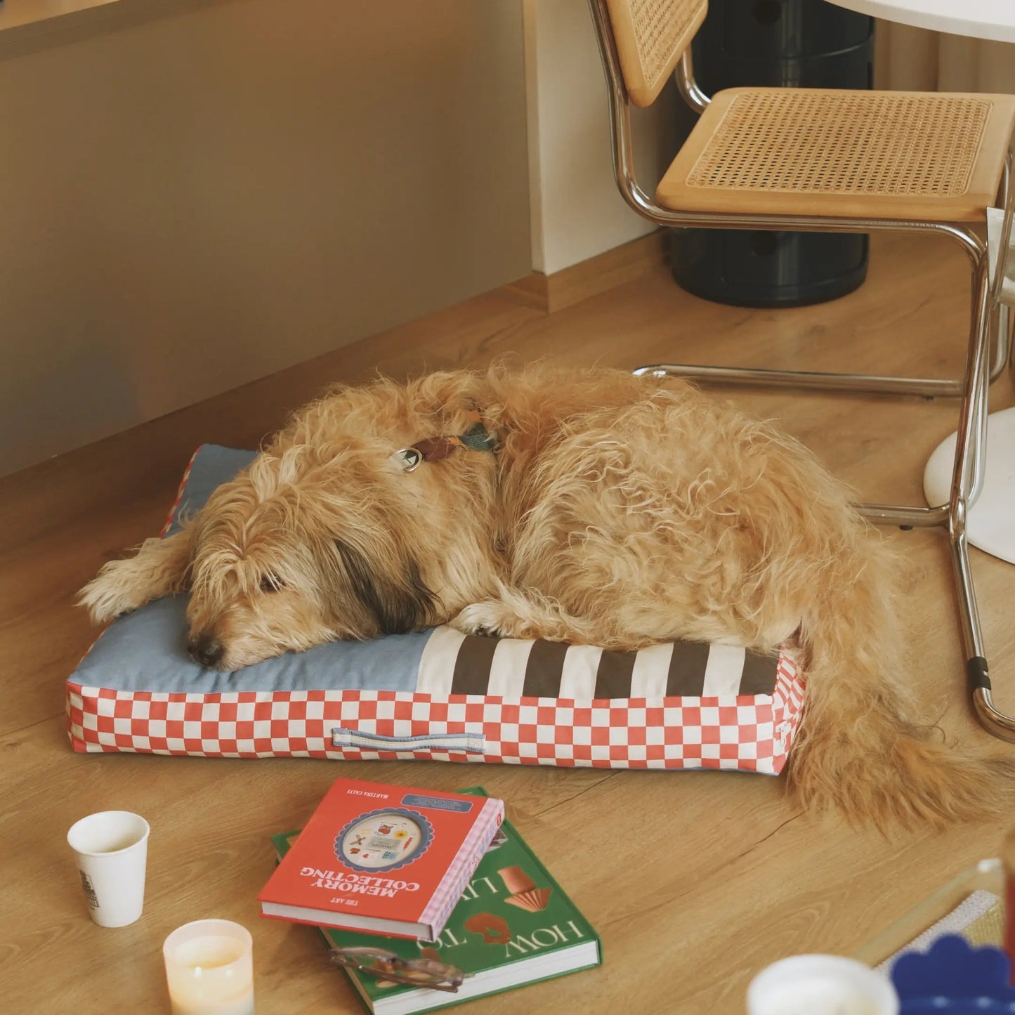 Oldskool Cushion Cat and Dog Bed