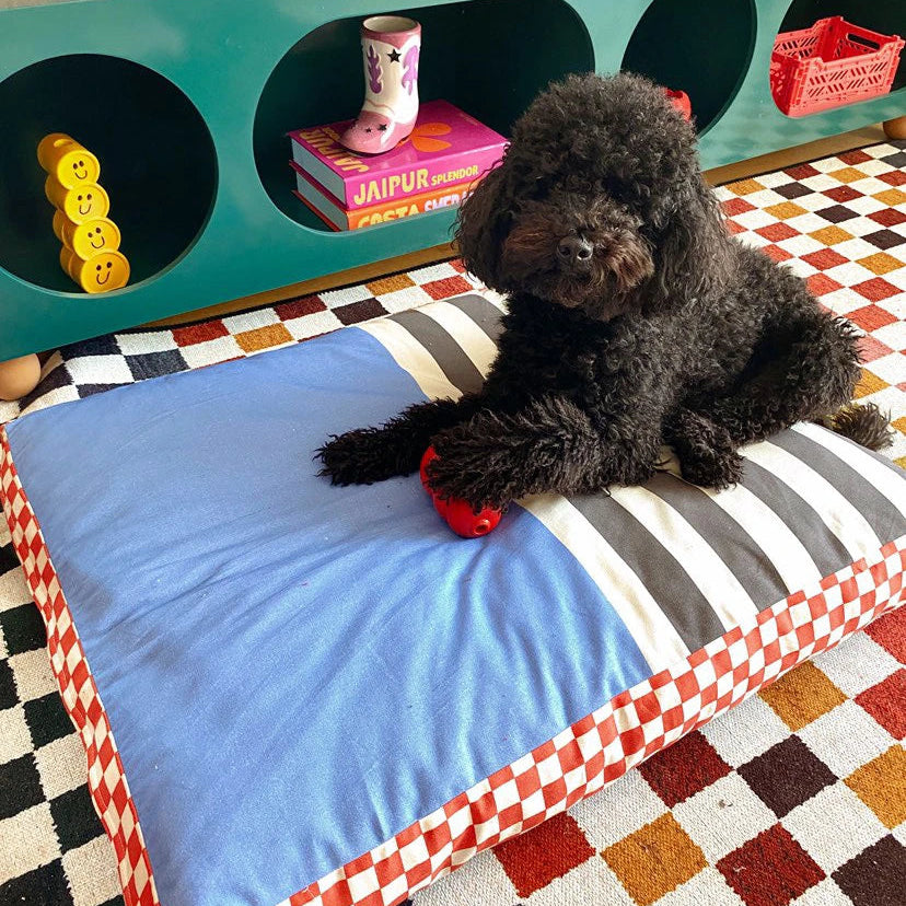 Oldskool Cushion Cat and Dog Bed